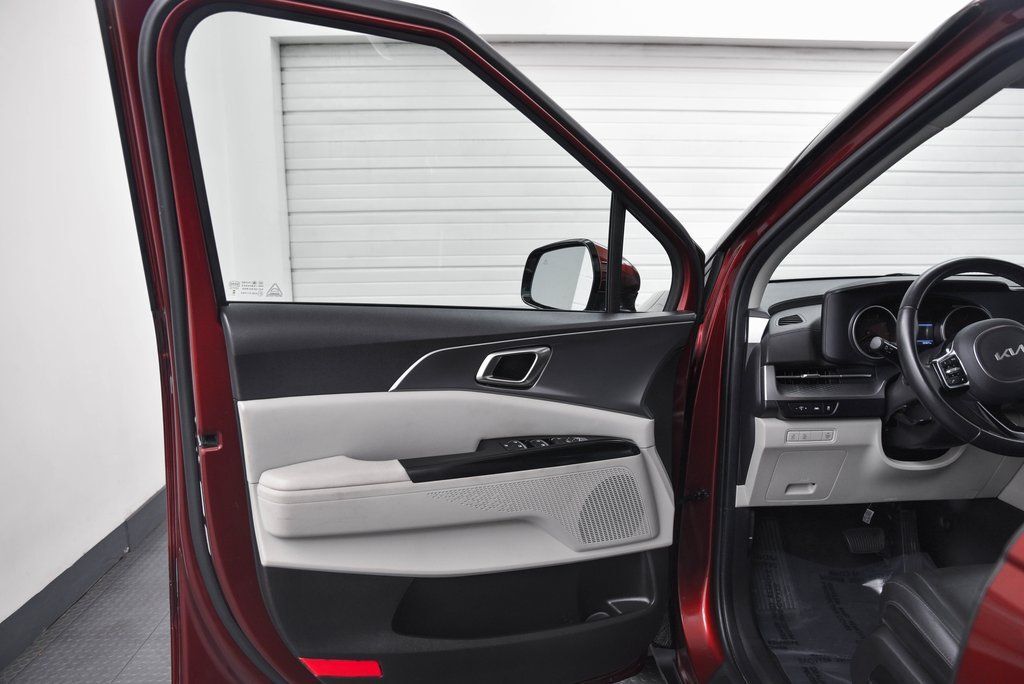 2023 Kia Carnival MPV LX Akron OH