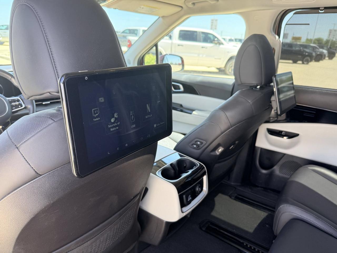 2023 Kia Carnival SX Castroville TX