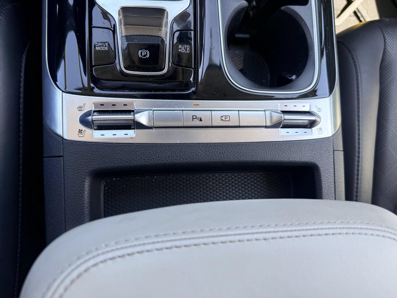 2023 Kia Carnival SX Castroville TX