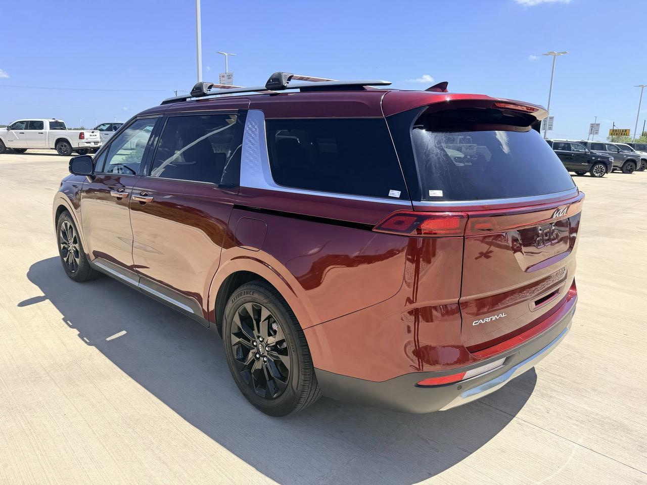 2023 Kia Carnival SX Castroville TX
