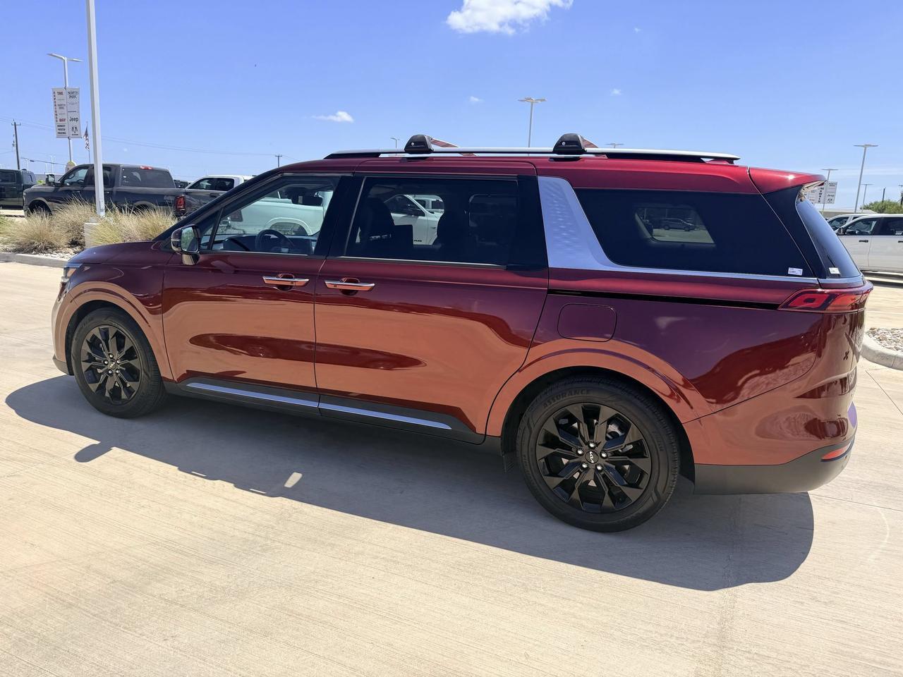 2023 Kia Carnival SX Castroville TX