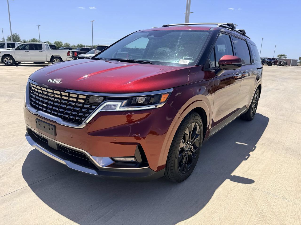 2023 Kia Carnival SX Castroville TX