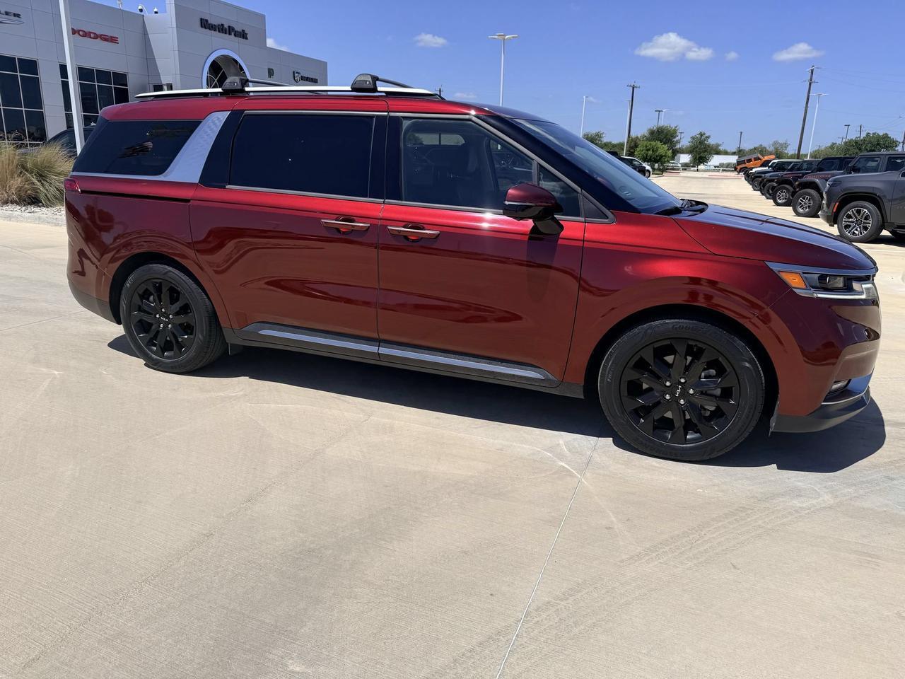 2023 Kia Carnival SX