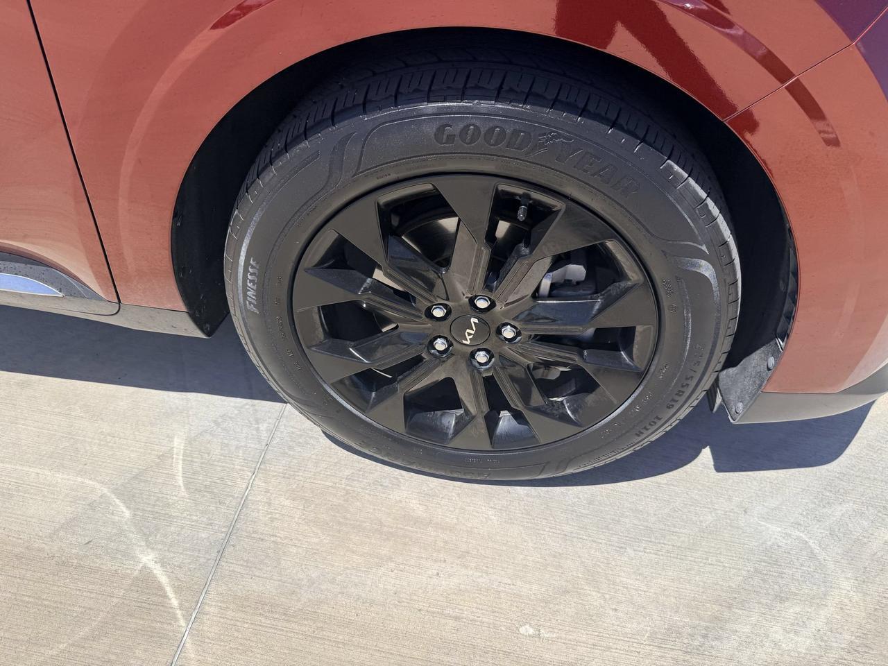 2023 Kia Carnival SX Castroville TX