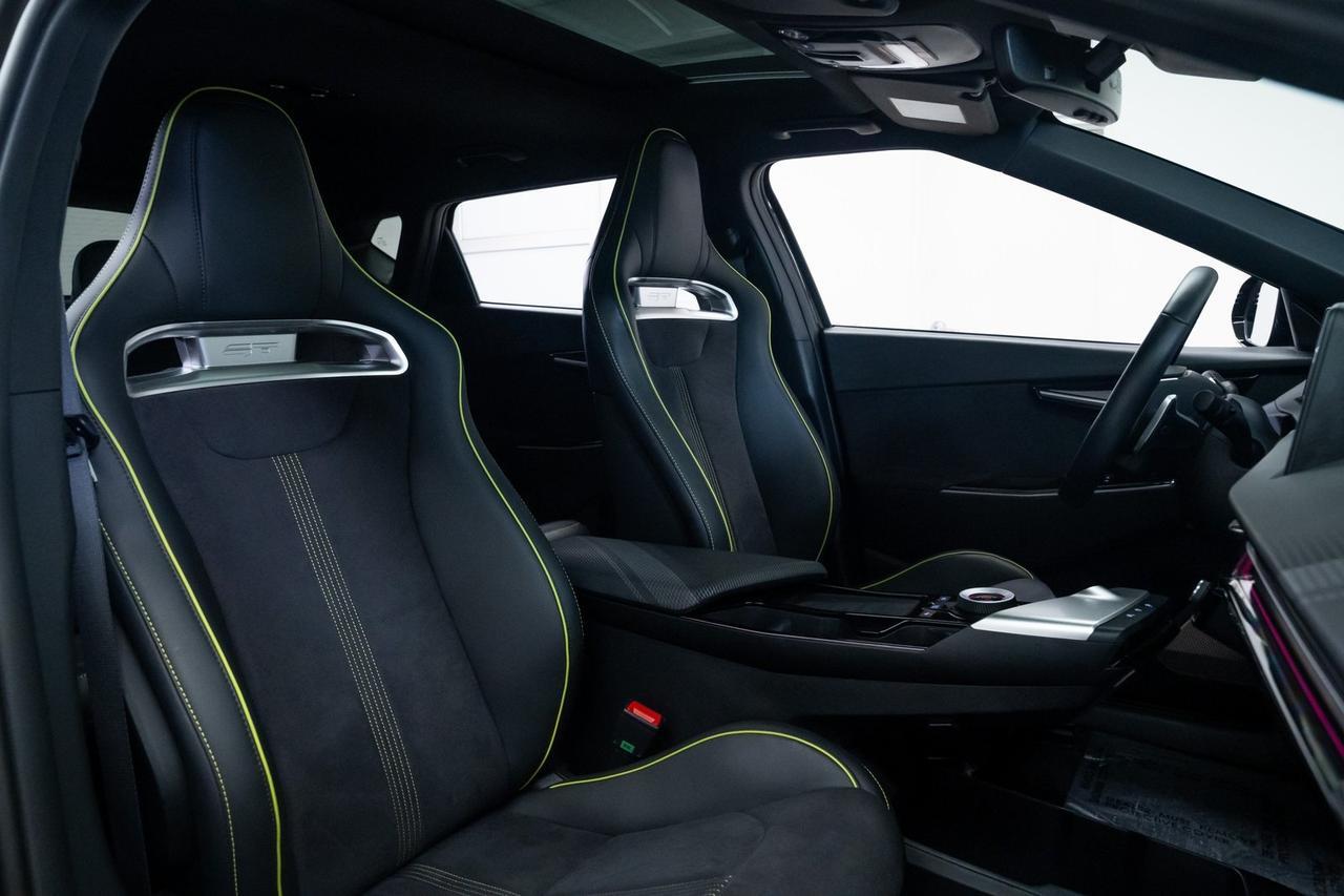 2023 Kia EV6 GT 1 Owner Heated Seats Panoramic Roof Portland OR