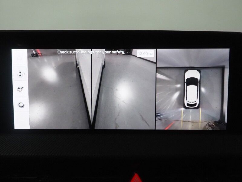 2023 Kia EV6 GT AWD *HEADS-UP DISPLAY, NAVIGATION, ADAPTIVE CRUISE, SAFETY ALERTS, 360 VIEW CAMERAS, MOONROOF, HEATED SPORT SEATS/STEERING, REMOTE PARKING, MERIDIAN AUDIO, WIRELESS CHARGING, ANDROID & APPLE Round Rock TX