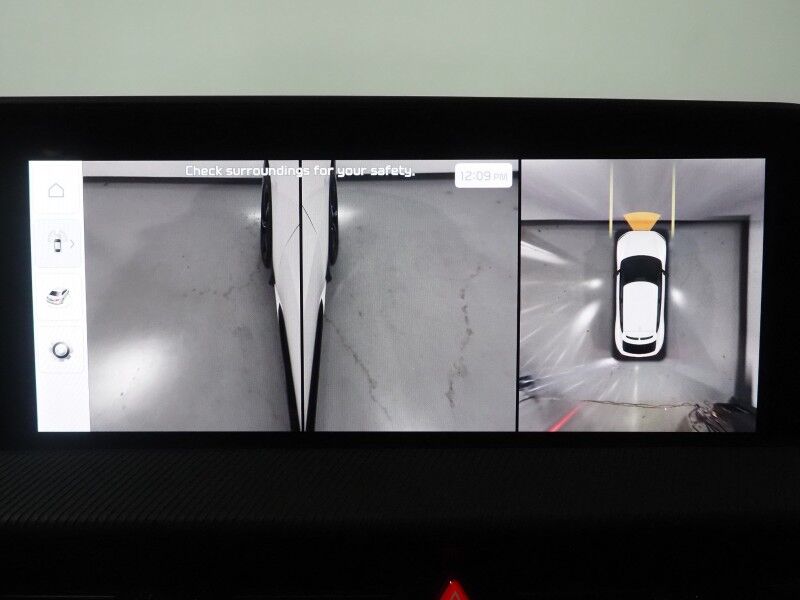 2023 Kia EV6 GT AWD *HEADS-UP DISPLAY, NAVIGATION, ADAPTIVE CRUISE, SAFETY ALERTS, 360 VIEW CAMERAS, MOONROOF, HEATED SPORT SEATS/STEERING, REMOTE PARKING, MERIDIAN AUDIO, WIRELESS CHARGING, ANDROID & APPLE Round Rock TX