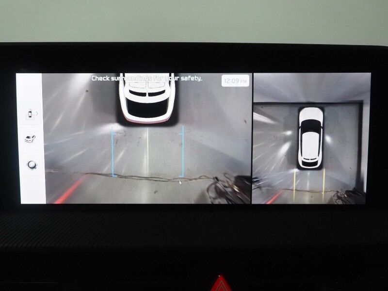 2023 Kia EV6 GT AWD *HEADS-UP DISPLAY, NAVIGATION, ADAPTIVE CRUISE, SAFETY ALERTS, 360 VIEW CAMERAS, MOONROOF, HEATED SPORT SEATS/STEERING, REMOTE PARKING, MERIDIAN AUDIO, WIRELESS CHARGING, ANDROID & APPLE Round Rock TX