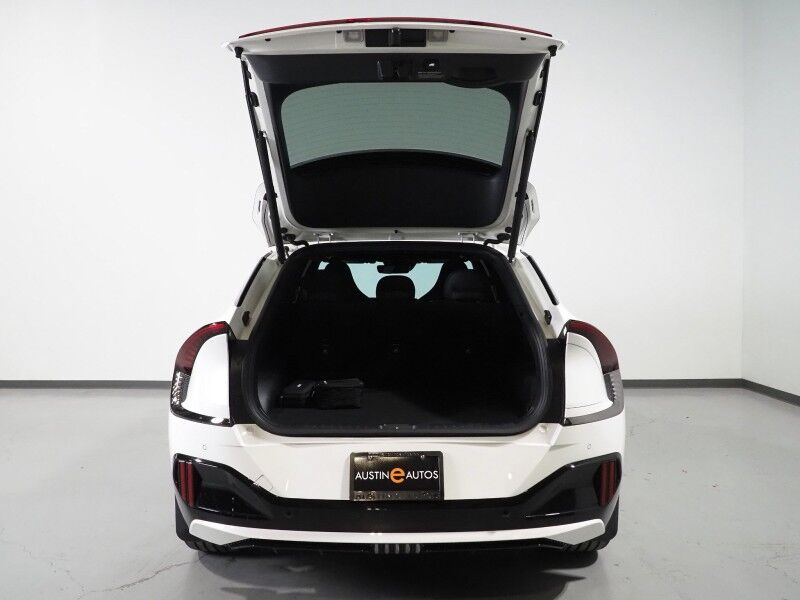 2023 Kia EV6 GT AWD *HEADS-UP DISPLAY, NAVIGATION, ADAPTIVE CRUISE, SAFETY ALERTS, 360 VIEW CAMERAS, MOONROOF, HEATED SPORT SEATS/STEERING, REMOTE PARKING, MERIDIAN AUDIO, WIRELESS CHARGING, ANDROID & APPLE Round Rock TX