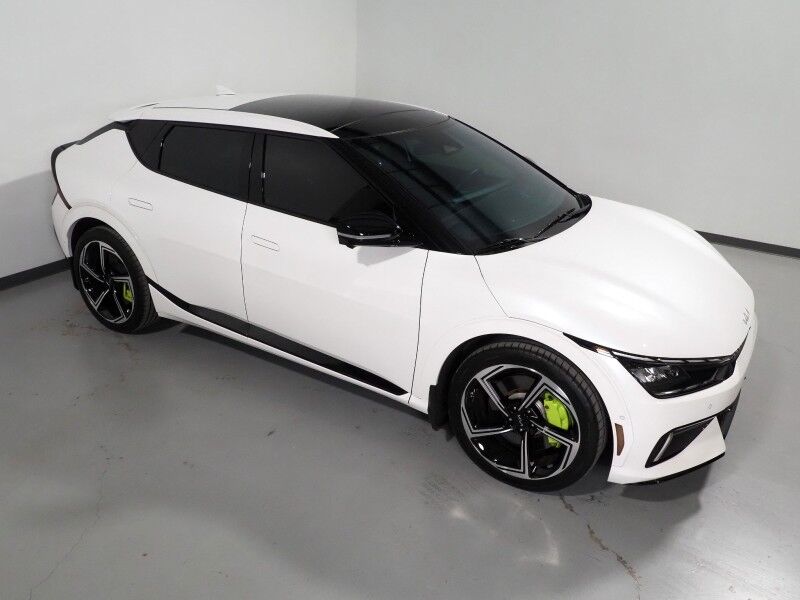 2023 Kia EV6 GT AWD *HEADS-UP DISPLAY, NAVIGATION, ADAPTIVE CRUISE, SAFETY ALERTS, 360 VIEW CAMERAS, MOONROOF, HEATED SPORT SEATS/STEERING, REMOTE PARKING, MERIDIAN AUDIO, WIRELESS CHARGING, ANDROID & APPLE Round Rock TX