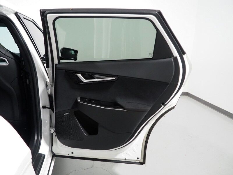 2023 Kia EV6 GT AWD *HEADS-UP DISPLAY, NAVIGATION, ADAPTIVE CRUISE, SAFETY ALERTS, 360 VIEW CAMERAS, MOONROOF, HEATED SPORT SEATS/STEERING, REMOTE PARKING, MERIDIAN AUDIO, WIRELESS CHARGING, ANDROID & APPLE Round Rock TX