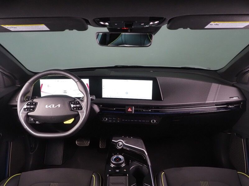 2023 Kia EV6 GT AWD *HEADS-UP DISPLAY, NAVIGATION, ADAPTIVE CRUISE, SAFETY ALERTS, 360 VIEW CAMERAS, MOONROOF, HEATED SPORT SEATS/STEERING, REMOTE PARKING, MERIDIAN AUDIO, WIRELESS CHARGING, ANDROID & APPLE Round Rock TX