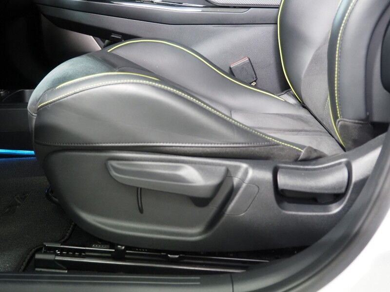 2023 Kia EV6 GT AWD *HEADS-UP DISPLAY, NAVIGATION, ADAPTIVE CRUISE, SAFETY ALERTS, 360 VIEW CAMERAS, MOONROOF, HEATED SPORT SEATS/STEERING, REMOTE PARKING, MERIDIAN AUDIO, WIRELESS CHARGING, ANDROID & APPLE Round Rock TX