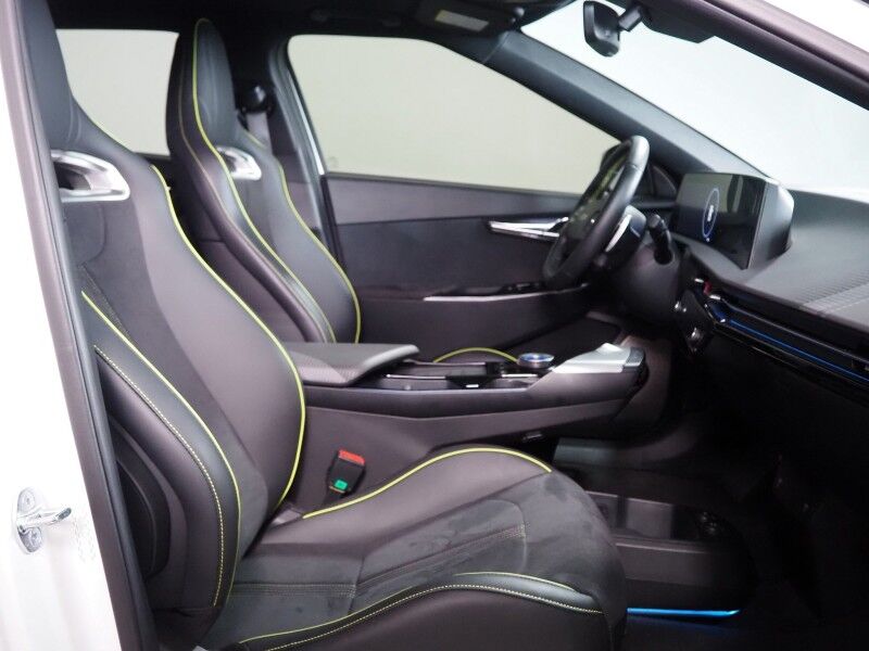 2023 Kia EV6 GT AWD *HEADS-UP DISPLAY, NAVIGATION, ADAPTIVE CRUISE, SAFETY ALERTS, 360 VIEW CAMERAS, MOONROOF, HEATED SPORT SEATS/STEERING, REMOTE PARKING, MERIDIAN AUDIO, WIRELESS CHARGING, ANDROID & APPLE Round Rock TX