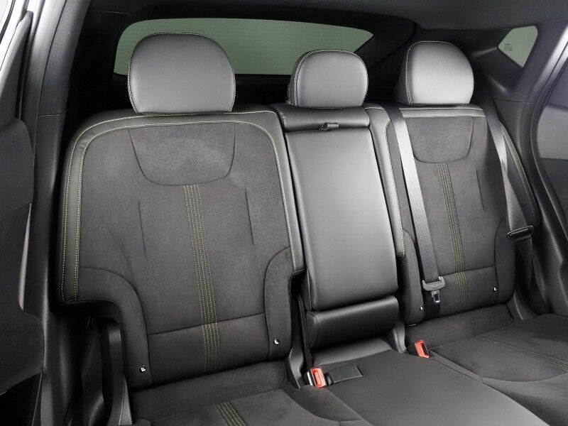 2023 Kia EV6 GT AWD *HEADS-UP DISPLAY, NAVIGATION, ADAPTIVE CRUISE, SAFETY ALERTS, 360 VIEW CAMERAS, MOONROOF, HEATED SPORT SEATS/STEERING, REMOTE PARKING, MERIDIAN AUDIO, WIRELESS CHARGING, ANDROID & APPLE Round Rock TX