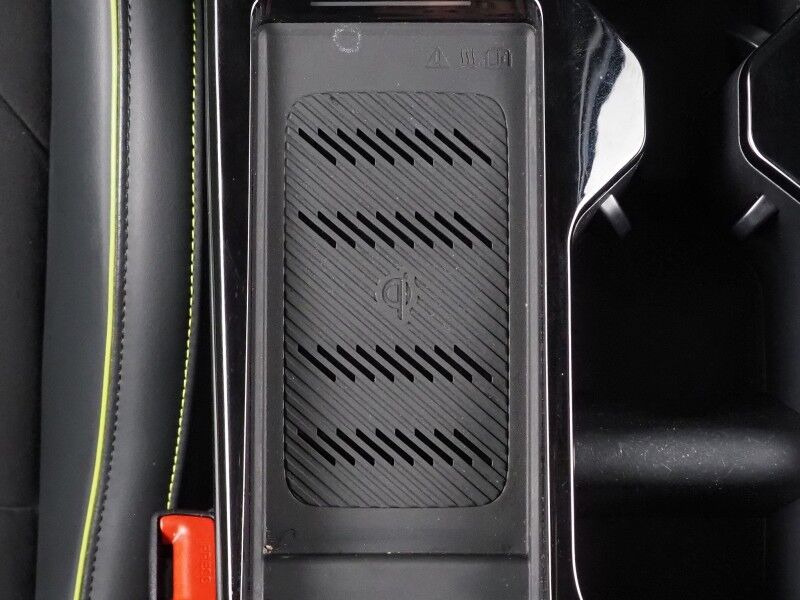 2023 Kia EV6 GT AWD *HEADS-UP DISPLAY, NAVIGATION, ADAPTIVE CRUISE, SAFETY ALERTS, 360 VIEW CAMERAS, MOONROOF, HEATED SPORT SEATS/STEERING, REMOTE PARKING, MERIDIAN AUDIO, WIRELESS CHARGING, ANDROID & APPLE Round Rock TX