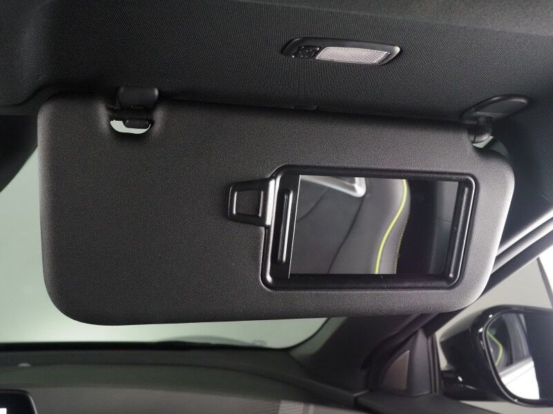 2023 Kia EV6 GT AWD *HEADS-UP DISPLAY, NAVIGATION, ADAPTIVE CRUISE, SAFETY ALERTS, 360 VIEW CAMERAS, MOONROOF, HEATED SPORT SEATS/STEERING, REMOTE PARKING, MERIDIAN AUDIO, WIRELESS CHARGING, ANDROID & APPLE Round Rock TX