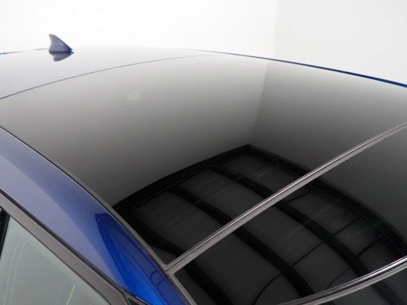 2023 Kia EV6 GT AWD *HEADS-UP DISPLAY, NAVIGATION, ADAPTIVE CRUISE, SAFETY ALERTS, 360 VIEW CAMERAS, MOONROOF, HEATED SPORT SEATS/STEERING, REMOTE PARKING, MERIDIAN AUDIO, WIRELESS CHARGING, ANDROID & APPLE Round Rock TX