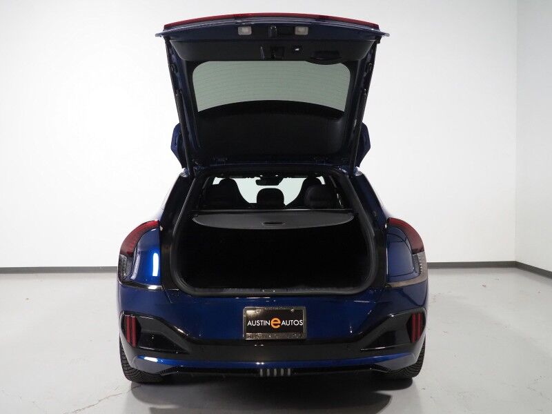 2023 Kia EV6 GT AWD *HEADS-UP DISPLAY, NAVIGATION, ADAPTIVE CRUISE, SAFETY ALERTS, 360 VIEW CAMERAS, MOONROOF, HEATED SPORT SEATS/STEERING, REMOTE PARKING, MERIDIAN AUDIO, WIRELESS CHARGING, ANDROID & APPLE Round Rock TX