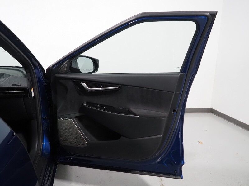 2023 Kia EV6 GT AWD *HEADS-UP DISPLAY, NAVIGATION, ADAPTIVE CRUISE, SAFETY ALERTS, 360 VIEW CAMERAS, MOONROOF, HEATED SPORT SEATS/STEERING, REMOTE PARKING, MERIDIAN AUDIO, WIRELESS CHARGING, ANDROID & APPLE Round Rock TX