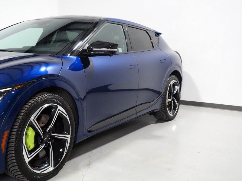 2023 Kia EV6 GT AWD *HEADS-UP DISPLAY, NAVIGATION, ADAPTIVE CRUISE, SAFETY ALERTS, 360 VIEW CAMERAS, MOONROOF, HEATED SPORT SEATS/STEERING, REMOTE PARKING, MERIDIAN AUDIO, WIRELESS CHARGING, ANDROID & APPLE Round Rock TX