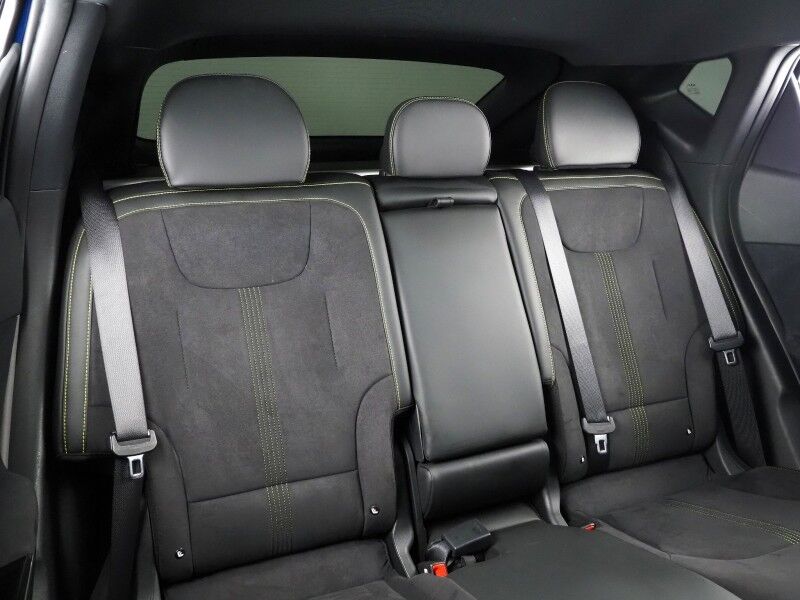 2023 Kia EV6 GT AWD *HEADS-UP DISPLAY, NAVIGATION, ADAPTIVE CRUISE, SAFETY ALERTS, 360 VIEW CAMERAS, MOONROOF, HEATED SPORT SEATS/STEERING, REMOTE PARKING, MERIDIAN AUDIO, WIRELESS CHARGING, ANDROID & APPLE Round Rock TX