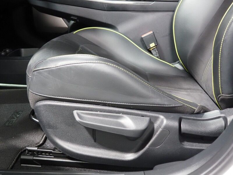 2023 Kia EV6 GT AWD *HEADS-UP DISPLAY, NAVIGATION, ADAPTIVE CRUISE, SAFETY ALERTS, 360 VIEW CAMERAS, MOONROOF, HEATED SPORT SEATS/STEERING, REMOTE PARKING, MERIDIAN AUDIO, WIRELESS CHARGING, ANDROID & APPLE Round Rock TX