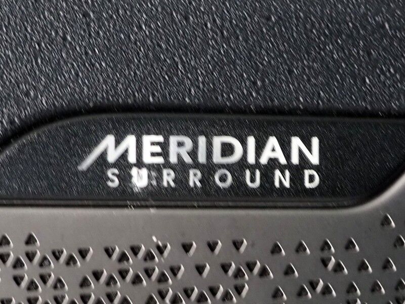 2023 Kia EV6 GT AWD *HEADS-UP DISPLAY, NAVIGATION, ADAPTIVE CRUISE, SAFETY ALERTS, 360 VIEW CAMERAS, MOONROOF, HEATED SPORT SEATS/STEERING, REMOTE PARKING, MERIDIAN AUDIO, WIRELESS CHARGING, ANDROID & APPLE Round Rock TX