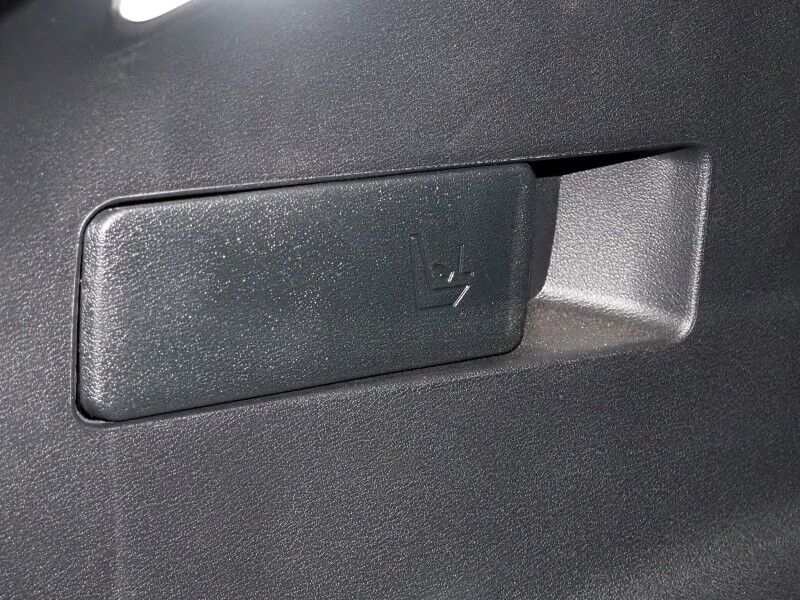 2023 Kia EV6 GT AWD *HEADS-UP DISPLAY, NAVIGATION, ADAPTIVE CRUISE, SAFETY ALERTS, 360 VIEW CAMERAS, MOONROOF, HEATED SPORT SEATS/STEERING, REMOTE PARKING, MERIDIAN AUDIO, WIRELESS CHARGING, ANDROID & APPLE Round Rock TX