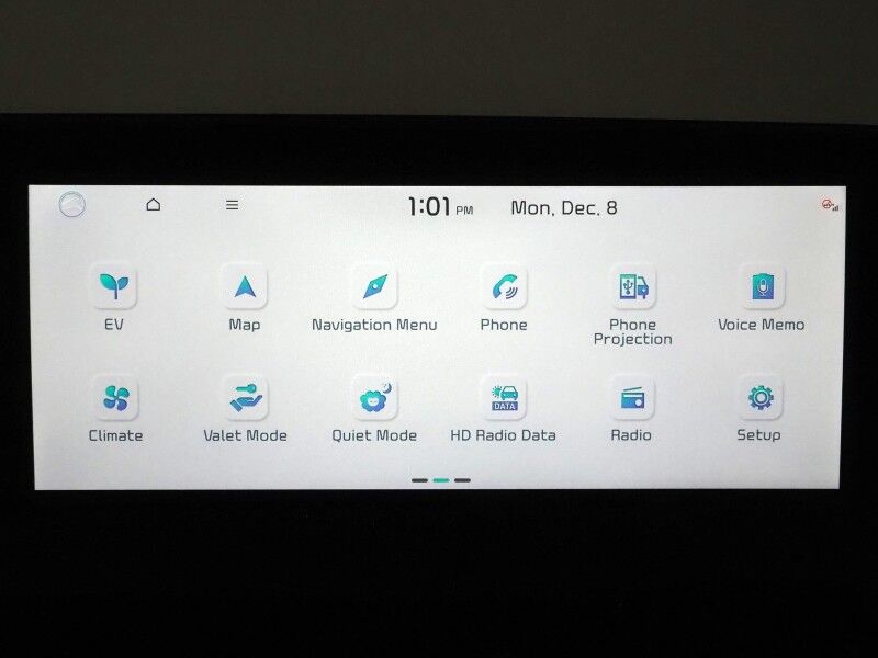 2023 Kia EV6 GT AWD *HEADS-UP DISPLAY, NAVIGATION, ADAPTIVE CRUISE, SAFETY ALERTS, 360 VIEW CAMERAS, MOONROOF, HEATED SPORT SEATS/STEERING, REMOTE PARKING, MERIDIAN AUDIO, WIRELESS CHARGING, ANDROID & APPLE Round Rock TX