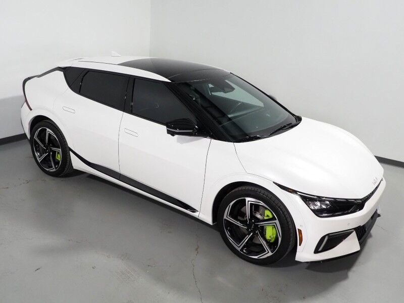 2023 Kia EV6 GT AWD *HEADS-UP DISPLAY, NAVIGATION, ADAPTIVE CRUISE, SAFETY ALERTS, 360 VIEW CAMERAS, MOONROOF, HEATED SPORT SEATS/STEERING, REMOTE PARKING, MERIDIAN AUDIO, WIRELESS CHARGING, ANDROID & APPLE Round Rock TX