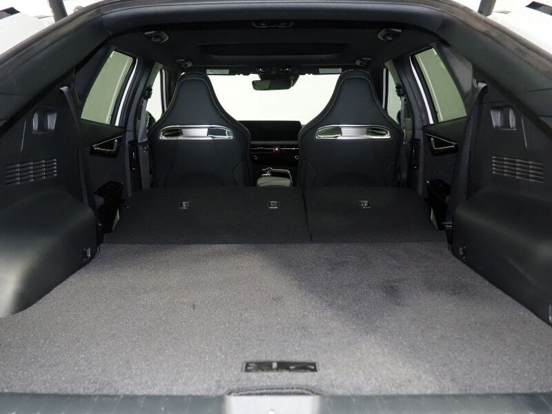 2023 Kia EV6 GT AWD *HEADS-UP DISPLAY, NAVIGATION, ADAPTIVE CRUISE, SAFETY ALERTS, 360 VIEW CAMERAS, MOONROOF, HEATED SPORT SEATS/STEERING, REMOTE PARKING, MERIDIAN AUDIO, WIRELESS CHARGING, ANDROID & APPLE Round Rock TX