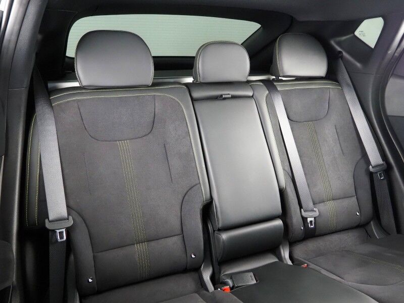 2023 Kia EV6 GT AWD *HEADS-UP DISPLAY, NAVIGATION, ADAPTIVE CRUISE, SAFETY ALERTS, 360 VIEW CAMERAS, MOONROOF, HEATED SPORT SEATS/STEERING, REMOTE PARKING, MERIDIAN AUDIO, WIRELESS CHARGING, ANDROID & APPLE Round Rock TX