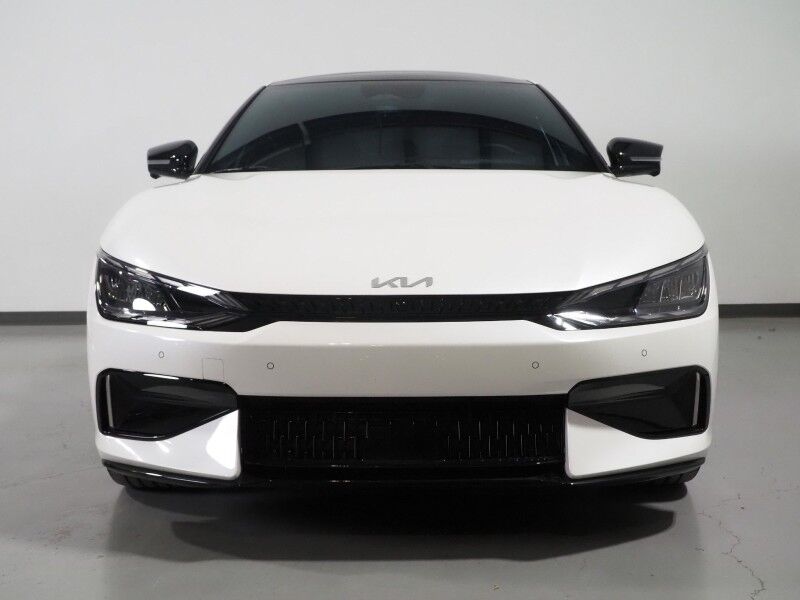 2023 Kia EV6 GT AWD *HEADS-UP DISPLAY, NAVIGATION, ADAPTIVE CRUISE, SAFETY ALERTS, 360 VIEW CAMERAS, MOONROOF, HEATED SPORT SEATS/STEERING, REMOTE PARKING, MERIDIAN AUDIO, WIRELESS CHARGING, ANDROID & APPLE Round Rock TX