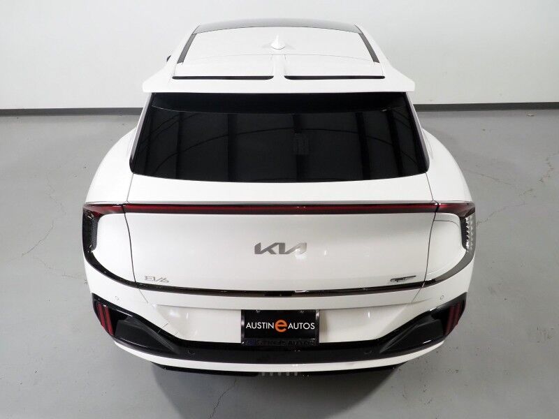 2023 Kia EV6 GT AWD *HEADS-UP DISPLAY, NAVIGATION, ADAPTIVE CRUISE, SAFETY ALERTS, 360 VIEW CAMERAS, MOONROOF, HEATED SPORT SEATS/STEERING, REMOTE PARKING, MERIDIAN AUDIO, WIRELESS CHARGING, ANDROID & APPLE Round Rock TX