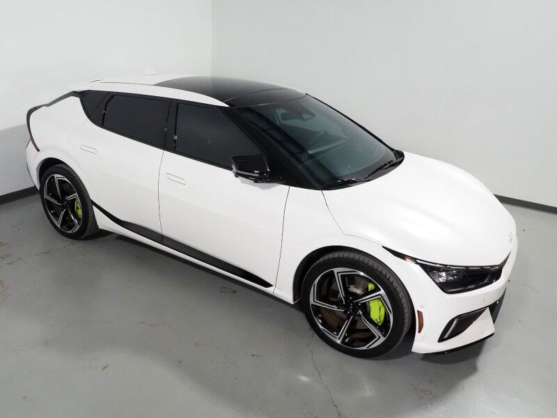 2023 Kia EV6 GT AWD *HEADS-UP DISPLAY, NAVIGATION, ADAPTIVE CRUISE, SAFETY ALERTS, 360 VIEW CAMERAS, MOONROOF, HEATED SPORT SEATS/STEERING, REMOTE PARKING, MERIDIAN AUDIO, WIRELESS CHARGING, ANDROID & APPLE Round Rock TX
