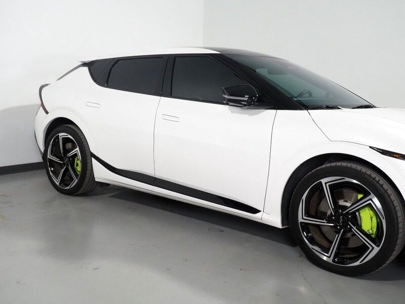 2023 Kia EV6 GT AWD *HEADS-UP DISPLAY, NAVIGATION, ADAPTIVE CRUISE, SAFETY ALERTS, 360 VIEW CAMERAS, MOONROOF, HEATED SPORT SEATS/STEERING, REMOTE PARKING, MERIDIAN AUDIO, WIRELESS CHARGING, ANDROID & APPLE Round Rock TX