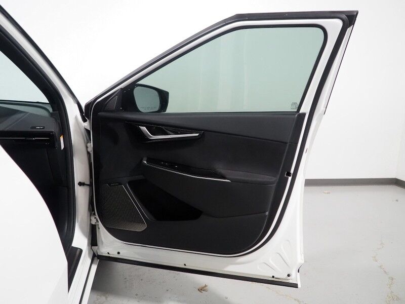 2023 Kia EV6 GT AWD *HEADS-UP DISPLAY, NAVIGATION, ADAPTIVE CRUISE, SAFETY ALERTS, 360 VIEW CAMERAS, MOONROOF, HEATED SPORT SEATS/STEERING, REMOTE PARKING, MERIDIAN AUDIO, WIRELESS CHARGING, ANDROID & APPLE Round Rock TX