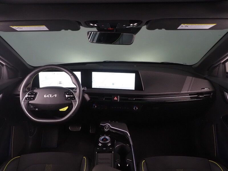 2023 Kia EV6 GT AWD *HEADS-UP DISPLAY, NAVIGATION, ADAPTIVE CRUISE, SAFETY ALERTS, 360 VIEW CAMERAS, MOONROOF, HEATED SPORT SEATS/STEERING, REMOTE PARKING, MERIDIAN AUDIO, WIRELESS CHARGING, ANDROID & APPLE