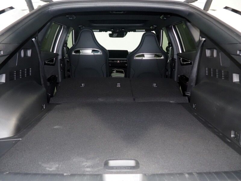 2023 Kia EV6 GT AWD *HEADS-UP DISPLAY, NAVIGATION, ADAPTIVE CRUISE, SAFETY ALERTS, 360 VIEW CAMERAS, MOONROOF, HEATED SPORT SEATS/STEERING, REMOTE PARKING, MERIDIAN AUDIO, WIRELESS CHARGING, ANDROID & APPLE Round Rock TX