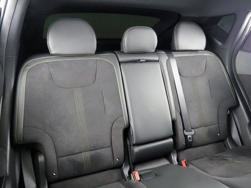 2023 Kia EV6 GT AWD *HEADS-UP DISPLAY, NAVIGATION, ADAPTIVE CRUISE, SAFETY ALERTS, 360 VIEW CAMERAS, MOONROOF, HEATED SPORT SEATS/STEERING, REMOTE PARKING, MERIDIAN AUDIO, WIRELESS CHARGING, ANDROID & APPLE Round Rock TX