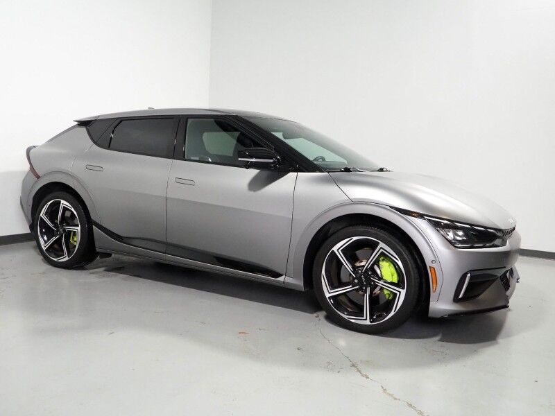 2023 Kia EV6 GT AWD *HEADS-UP DISPLAY, NAVIGATION, ADAPTIVE CRUISE, SAFETY ALERTS, 360 VIEW CAMERAS, MOONROOF, HEATED SPORT SEATS/STEERING, REMOTE PARKING, MERIDIAN AUDIO, WIRELESS CHARGING, APPLE CARPLAY