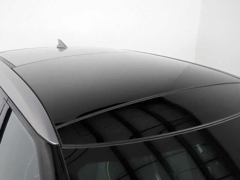 2023 Kia EV6 GT AWD *HEADS-UP DISPLAY, NAVIGATION, ADAPTIVE CRUISE, SAFETY ALERTS, 360 VIEW CAMERAS, MOONROOF, HEATED SPORT SEATS/STEERING, REMOTE PARKING, MERIDIAN AUDIO, WIRELESS CHARGING, APPLE CARPLAY Round Rock TX