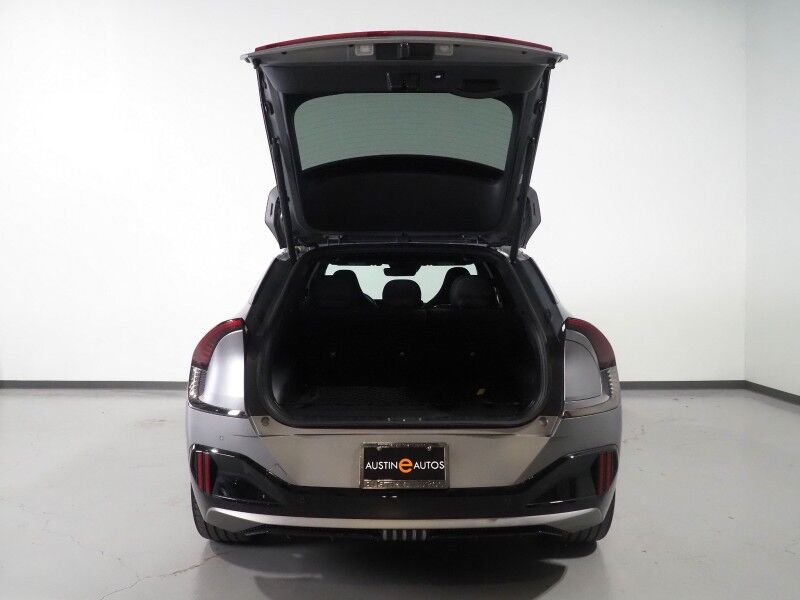 2023 Kia EV6 GT AWD *HEADS-UP DISPLAY, NAVIGATION, ADAPTIVE CRUISE, SAFETY ALERTS, 360 VIEW CAMERAS, MOONROOF, HEATED SPORT SEATS/STEERING, REMOTE PARKING, MERIDIAN AUDIO, WIRELESS CHARGING, APPLE CARPLAY Round Rock TX