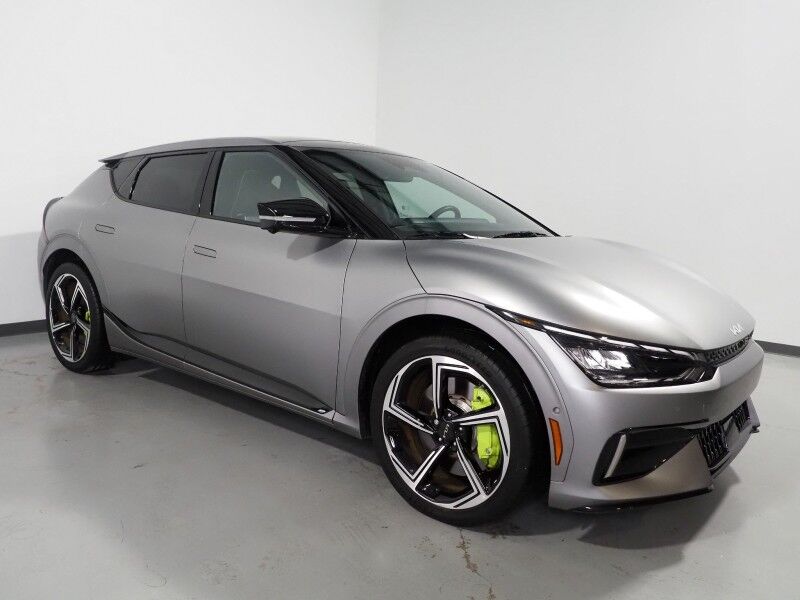 2023 Kia EV6 GT AWD *HEADS-UP DISPLAY, NAVIGATION, ADAPTIVE CRUISE, SAFETY ALERTS, 360 VIEW CAMERAS, MOONROOF, HEATED SPORT SEATS/STEERING, REMOTE PARKING, MERIDIAN AUDIO, WIRELESS CHARGING, APPLE CARPLAY