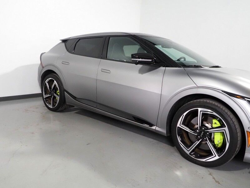 2023 Kia EV6 GT AWD *HEADS-UP DISPLAY, NAVIGATION, ADAPTIVE CRUISE, SAFETY ALERTS, 360 VIEW CAMERAS, MOONROOF, HEATED SPORT SEATS/STEERING, REMOTE PARKING, MERIDIAN AUDIO, WIRELESS CHARGING, APPLE CARPLAY Round Rock TX