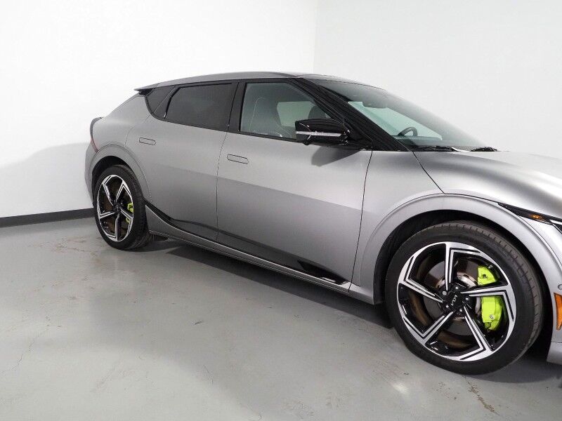 2023 Kia EV6 GT AWD *HEADS-UP DISPLAY, NAVIGATION, ADAPTIVE CRUISE, SAFETY ALERTS, 360 VIEW CAMERAS, MOONROOF, HEATED SPORT SEATS/STEERING, REMOTE PARKING, MERIDIAN AUDIO, WIRELESS CHARGING, APPLE CARPLAY Round Rock TX