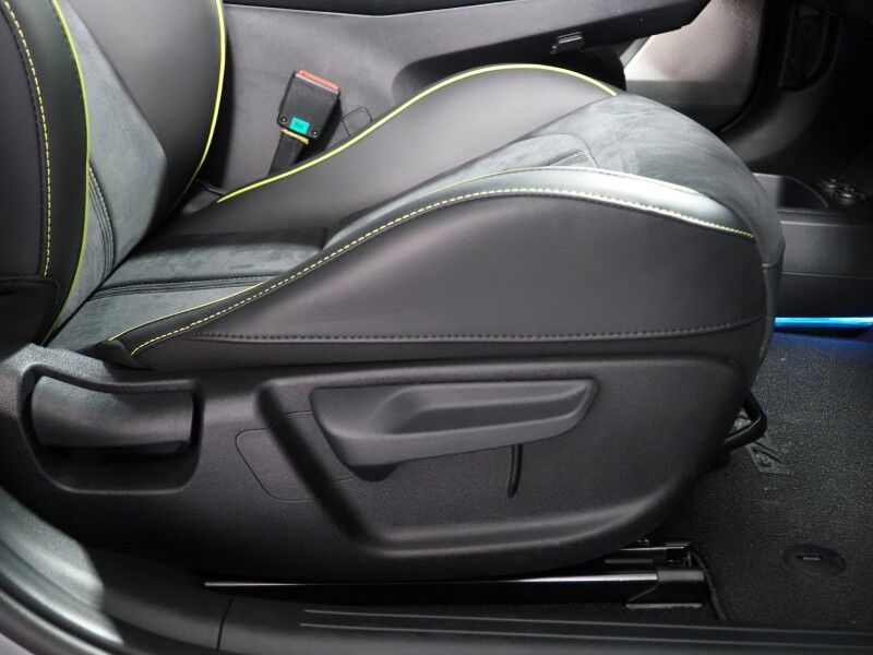 2023 Kia EV6 GT AWD *HEADS-UP DISPLAY, NAVIGATION, ADAPTIVE CRUISE, SAFETY ALERTS, 360 VIEW CAMERAS, MOONROOF, HEATED SPORT SEATS/STEERING, REMOTE PARKING, MERIDIAN AUDIO, WIRELESS CHARGING, APPLE CARPLAY Round Rock TX