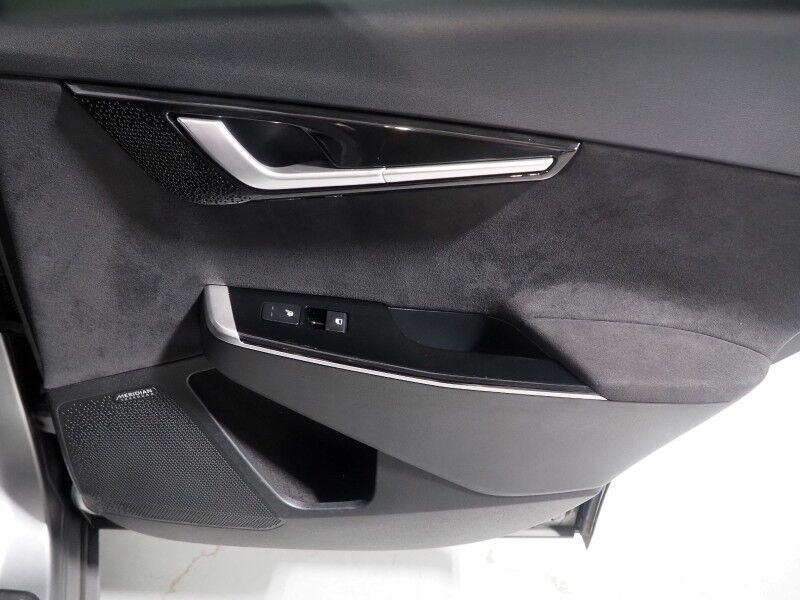 2023 Kia EV6 GT AWD *HEADS-UP DISPLAY, NAVIGATION, ADAPTIVE CRUISE, SAFETY ALERTS, 360 VIEW CAMERAS, MOONROOF, HEATED SPORT SEATS/STEERING, REMOTE PARKING, MERIDIAN AUDIO, WIRELESS CHARGING, APPLE CARPLAY Round Rock TX