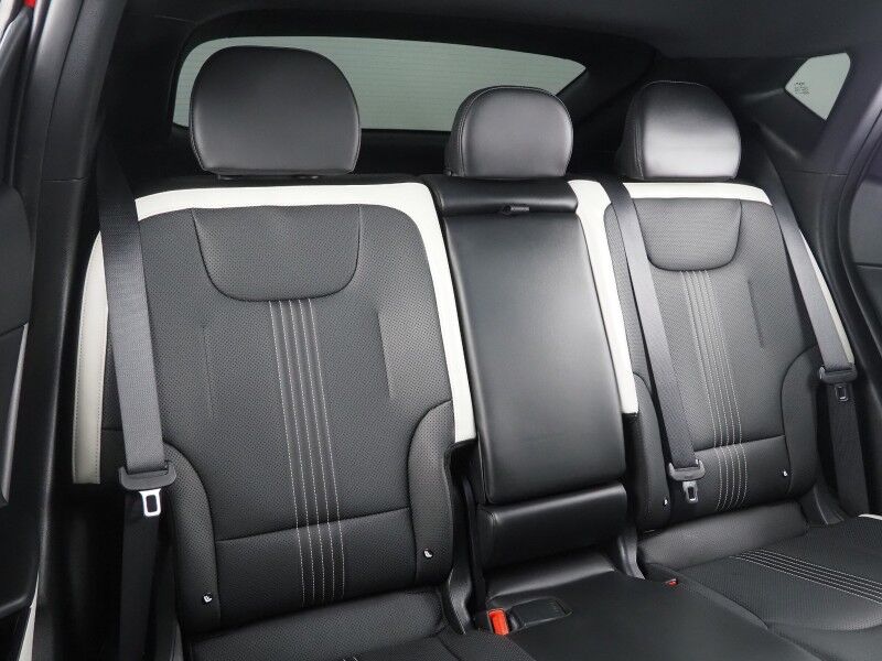 2023 Kia EV6 GT-Line AWD *HEADS-UP DISPLAY, NAVIGATION, ADAPTIVE CRUISE, SAFETY ALERTS, 360 VIEW CAMERAS, MOONROOF, CLIMATE SEATS, HEATED STEERING, 20 INCH WHEELS, MERIDIAN AUDIO, WIRELESS CHARGING, ANDROID & APPLE Round Rock TX